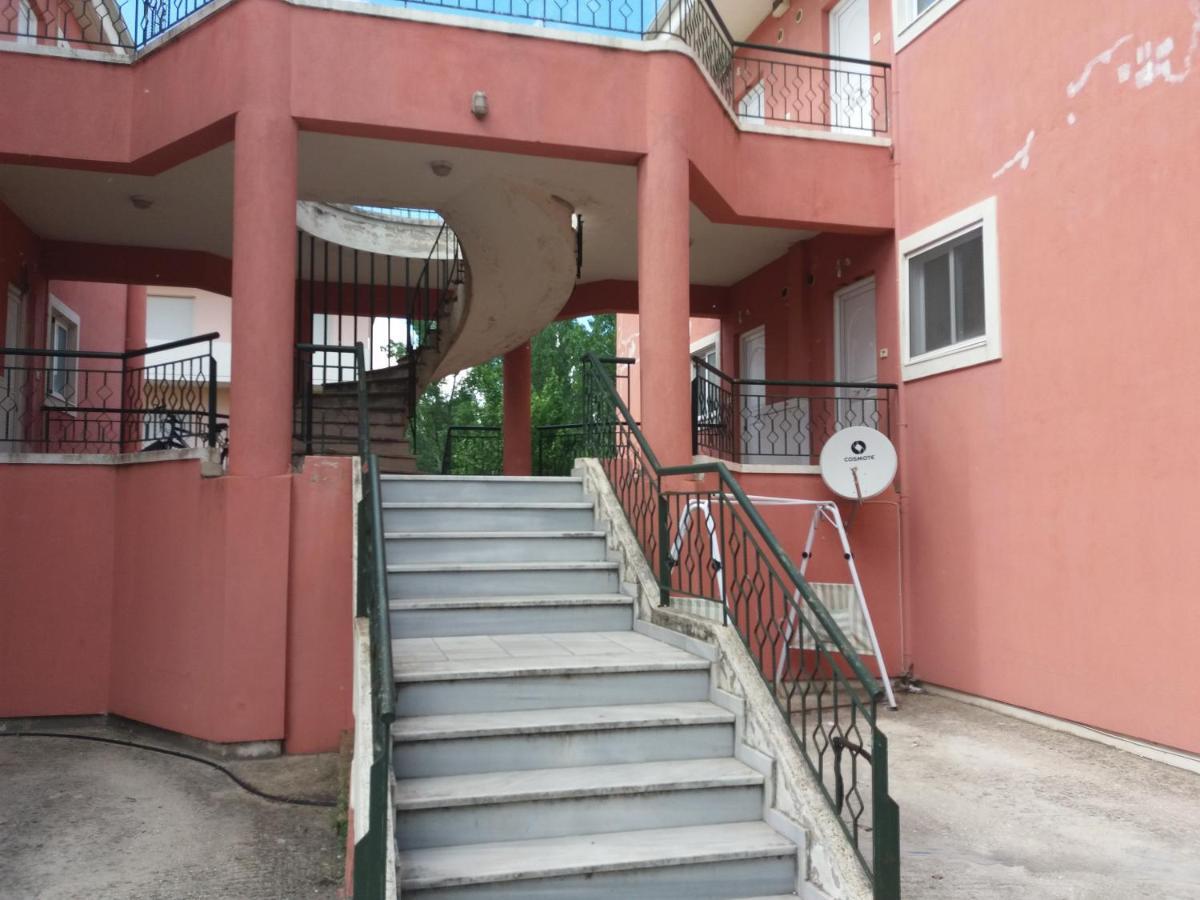 يانينة Laida Place المظهر الخارجي الصورة